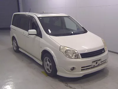 Nissan LAFESTA