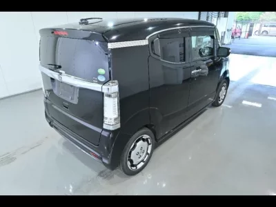 Honda N BOX SLASH