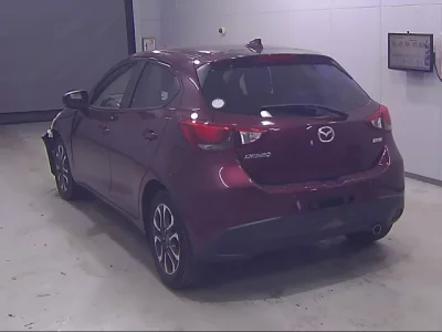 Mazda DEMIO