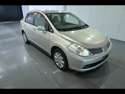 Nissan TIIDA LATIO