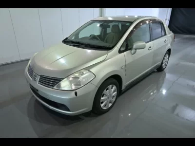 Nissan TIIDA LATIO