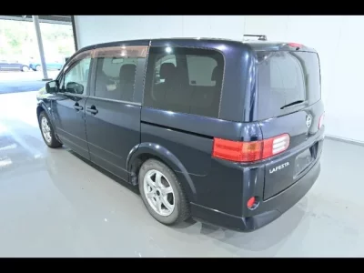 Nissan LAFESTA
