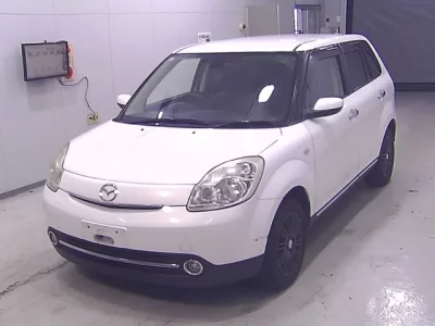 Mazda VERISA