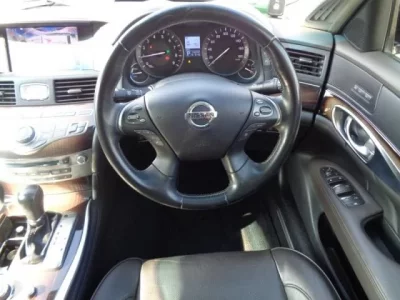 Nissan CIMA