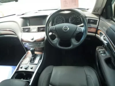 Nissan CIMA