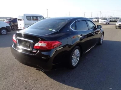 Nissan CIMA