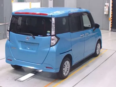 Toyota TANK