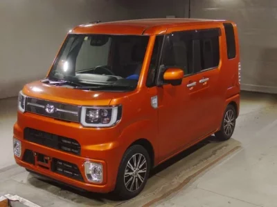 Toyota PIXIS MEGA