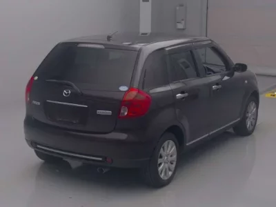 Mazda VERISA