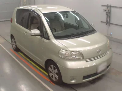 Toyota PORTE