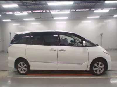 Toyota ESTIMA HYBRID