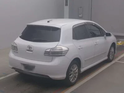 Toyota BLADE