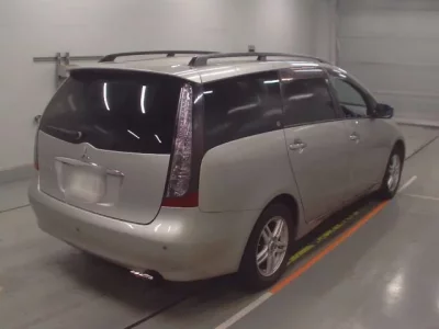 Mitsubishi GRANDIS