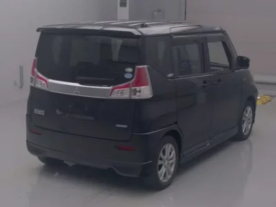 Mitsubishi DELICA D2