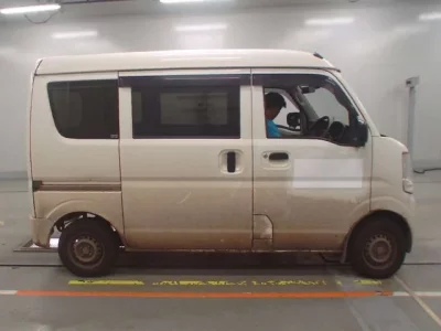 Nissan CLIPPER VAN