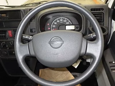 Nissan CLIPPER TRUCK