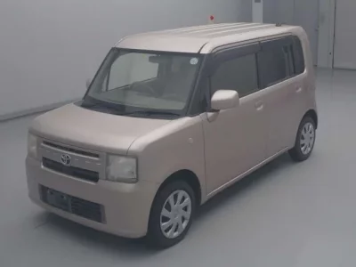 Toyota PIXIS SPACE