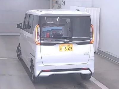 Nissan ROOX