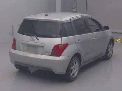Toyota IST