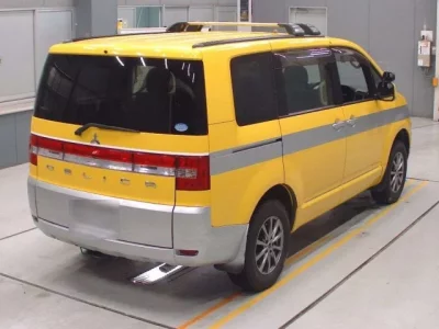 Mitsubishi DELICA D5