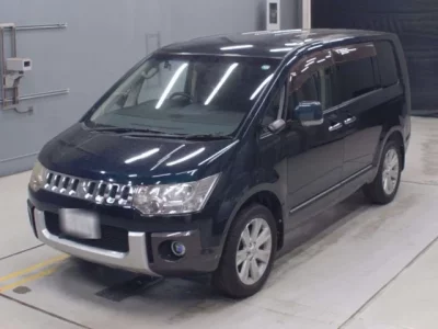 Mitsubishi DELICA D5