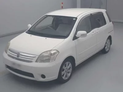 Toyota RAUM