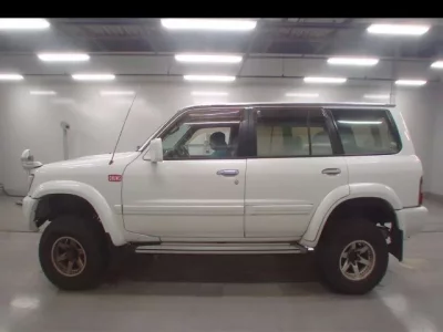 Nissan SAFARI