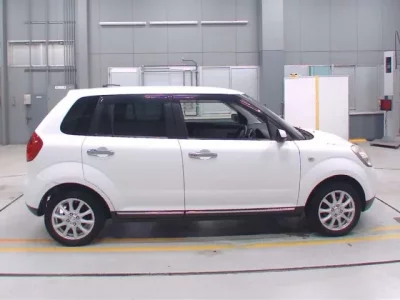 Mazda VERISA