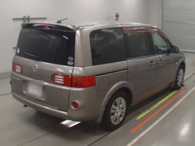 Nissan LAFESTA