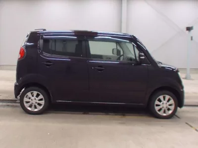 Suzuki MRWAGON