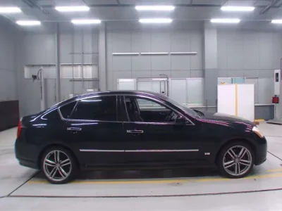 Nissan FUGA