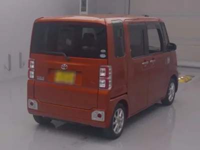 Toyota PIXIS MEGA