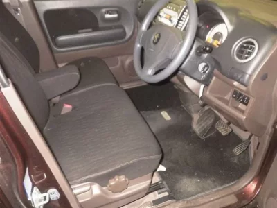 Suzuki MRWAGON