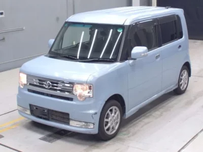 Toyota PIXIS SPACE