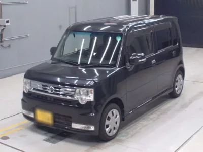 Toyota PIXIS SPACE
