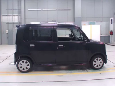 Toyota PIXIS SPACE