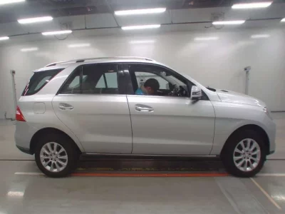 Mercedes-Benz ML CLASS