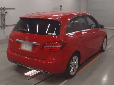 Mercedes-Benz B CLASS