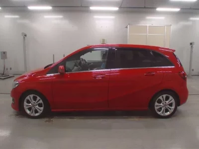 Mercedes-Benz B CLASS