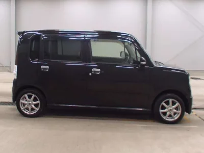 Toyota PIXIS SPACE