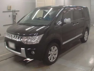 Mitsubishi DELICA D5