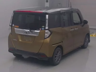 Toyota TANK
