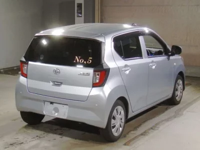 Daihatsu MIRA E S