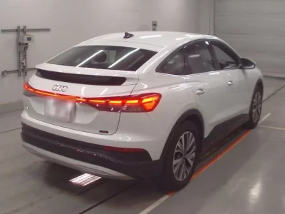 Audi Q4
