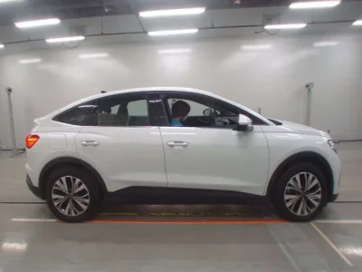 Audi Q4
