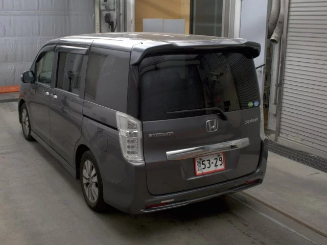 Honda STEP WAGON