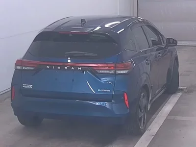 Nissan AURA