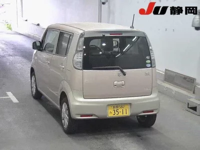 Suzuki MRWAGON