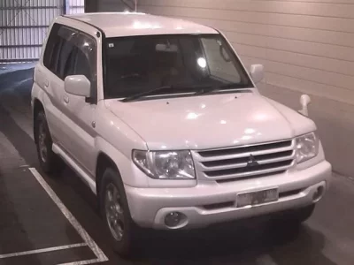 Mitsubishi PAJERO IO