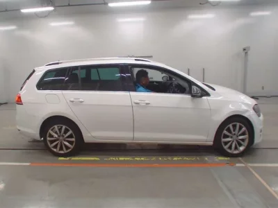 Volkswagen GOLF VARIANT